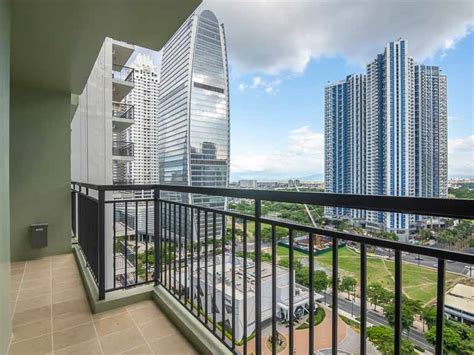 Unfurnished Condo For Rent In Bgc .